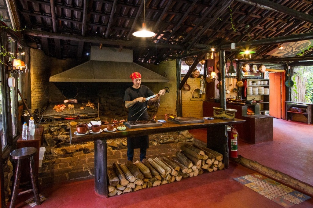 Churrasco ao ar livre é destaque em Campos do Jordão