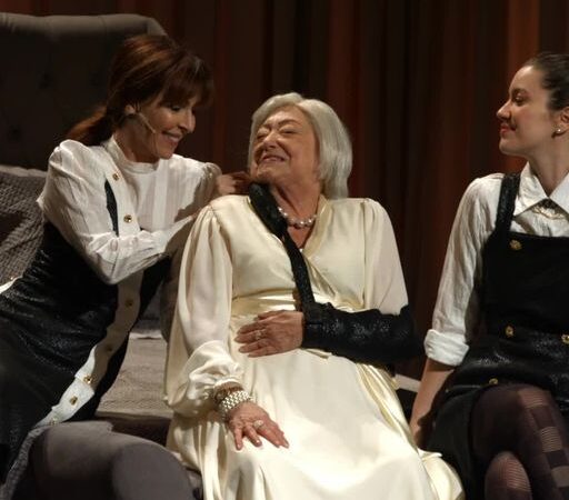 Três Mulheres Altas, estreia dia 4 de novembro
