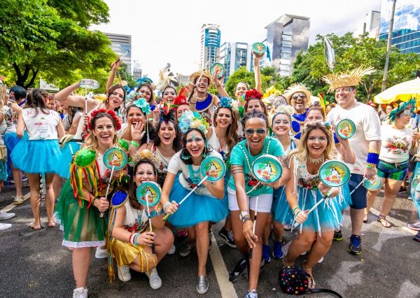 Bangalafumenga esquenta para o carnaval paulistano com a festa Banga Summer